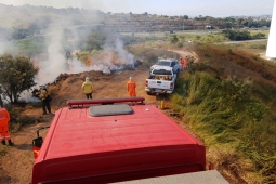 CBMMG apoia simulação de incêndios em vegetação no Parque Serra Verde