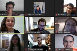 Integrantes da Sala de Situação ministram palestra para alunos da UFMG