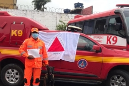 Binômio do Canil de Governador Valadares recebe certificação