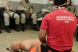 CBMMG realiza treinamento de primeiros socorros para integrantes da Polícia Penal