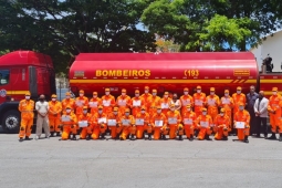 Bombeiros concluem curso de condutor de viatura