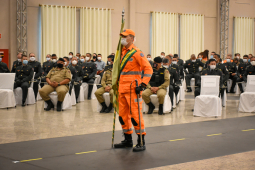 Solenidade de aniversário do 6º COB e entrega de medalhas