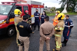 Bombeiros realizam capacitação sobre abordagem aos tentantes de suicídio