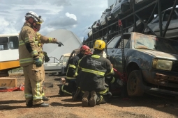 12° BBM realiza workshop de salvamento veicular