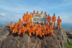 Bombeiros realizam curso de montanhismo no Exército Brasileiro 