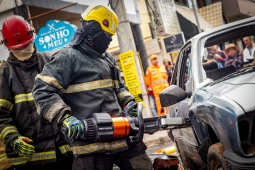 Bombeiros de Guanhães realizam simulado no mês de prevenção aos acidentes de trânsito