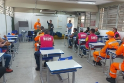 Bombeiros promovem ação ambiental para recuperação da lagoa do CTP