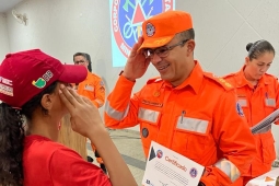 12°BBM realiza formatura de 60 novos Bombeiros Mirins