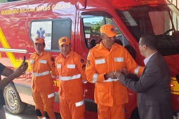 Bombeiros de Sete Lagoas recebem viatura para atendimento a população