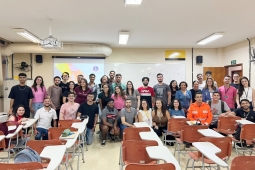 Bemad ministra palestra para alunos do curso de Farmácia da UFMG