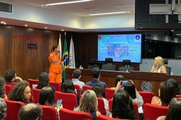 Bemad participa de seminário sobre Desafios Contemporâneos de Cães e Gatos em Áreas Urbanas