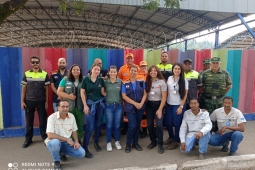 Bombeiros realizam Blitz Educativa na cidade de Timóteo