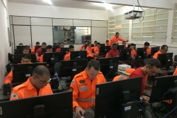 Militares do 4º COB se preparam para operar tecnologia de geoprocessamento aplicado