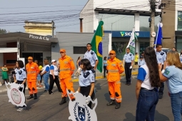 Escola centenária participa de desfile cívico-militar em Itajubá